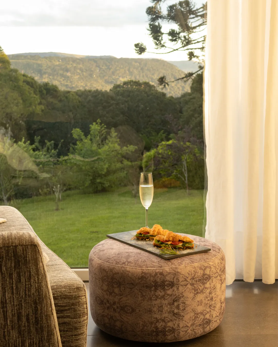 PousadaCantosEncantos-SuiteMasterHortensia5